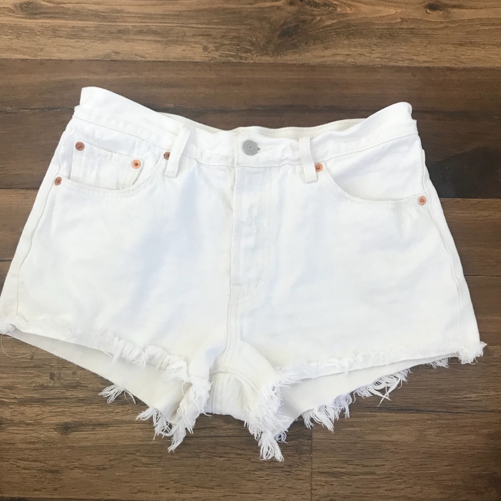 Levi’s high waisted short shorts